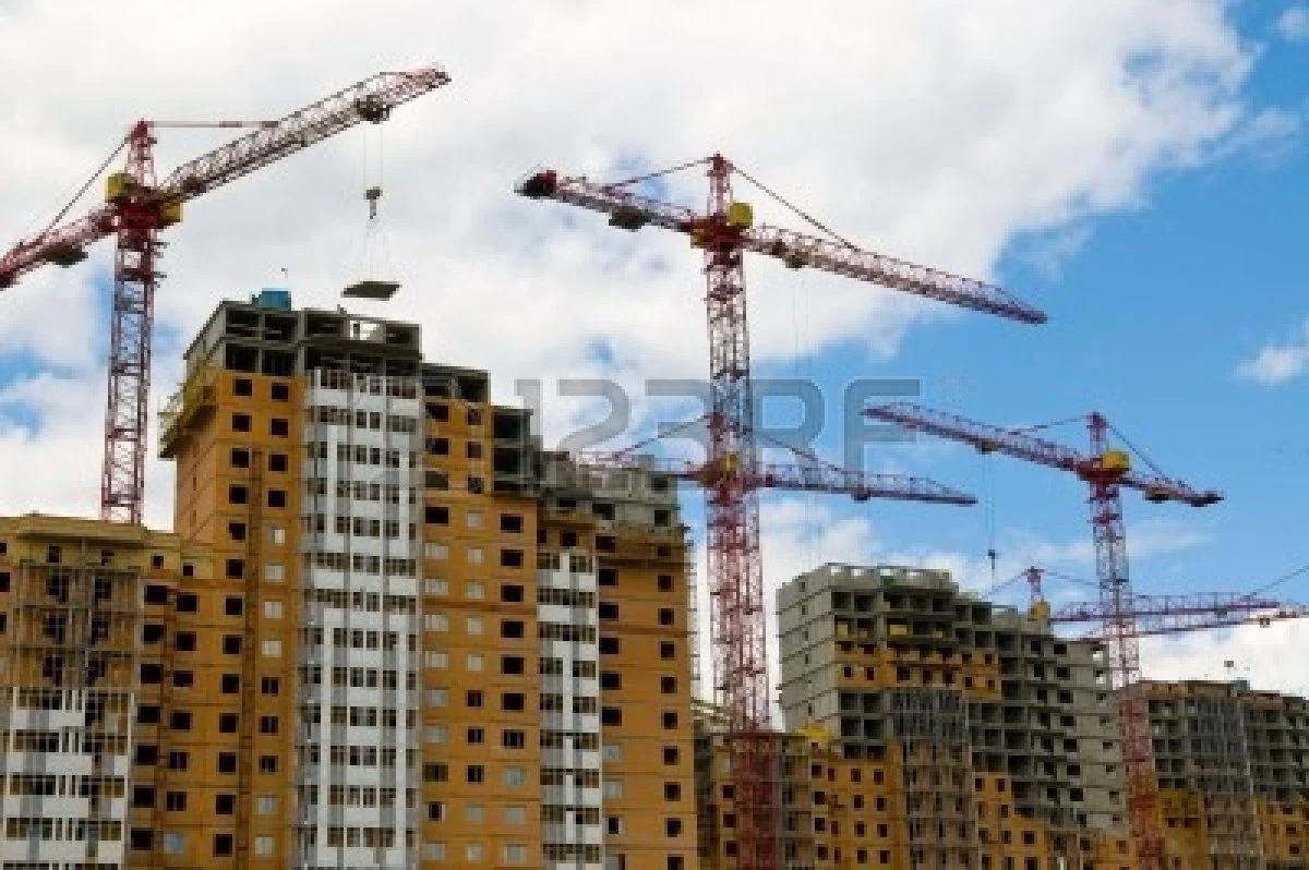 4594543-les-travaux-de-construction-du-site