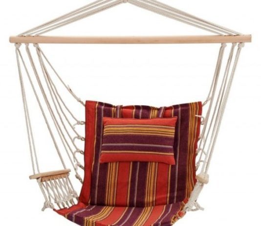 Fauteuil suspendu, un objet déco incontournable