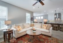 Décoration intérieure : pourquoi choisir des meubles sur-mesure ?