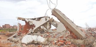 OTHMANIA (ORAN) : Vaste opération de démolition de constructions illicites