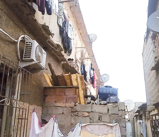 Mostaganem : Quinze familles vivent dans des caves depuis vingt ans