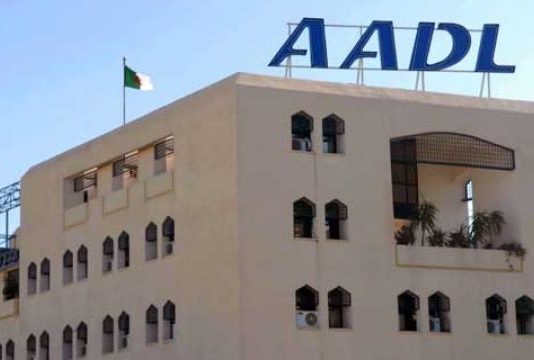 Rassemblement des acquéreurs des logements AADL 2001-2002 devant le siège de la wilaya de Béjaïa