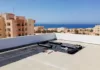 AADL Tipaza : les toitures de 29 immeubles refaites dans trois cités Travaux d’étanchéité sur le toit d’un immeuble AADL à Tipaza