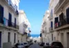 Louer un appartement à Alger : combien prévoir selon la commune Immeubles d’habitation dans une rue d’Alger